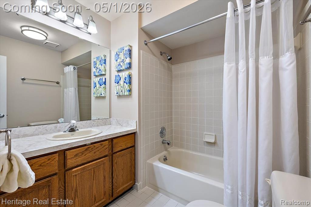 1932 Valley Lane, Lake Orion, MI — Photo 19
