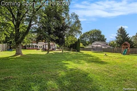 371 Hillcliff Drive, Waterford, MI 48328 — Photo 26
