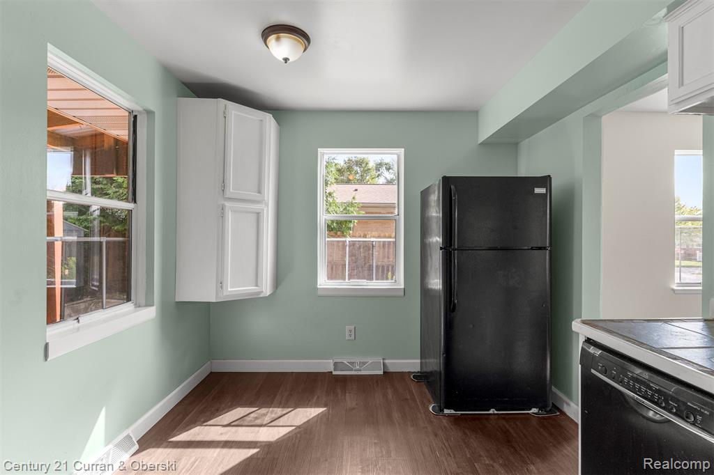 444 S Ridge Street, South Lyon, MI 48178 — Photo 14