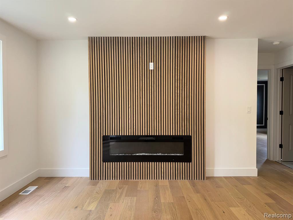 42811 WILMINGTON Drive, Sterling Heights, MI 48313 — Photo 6