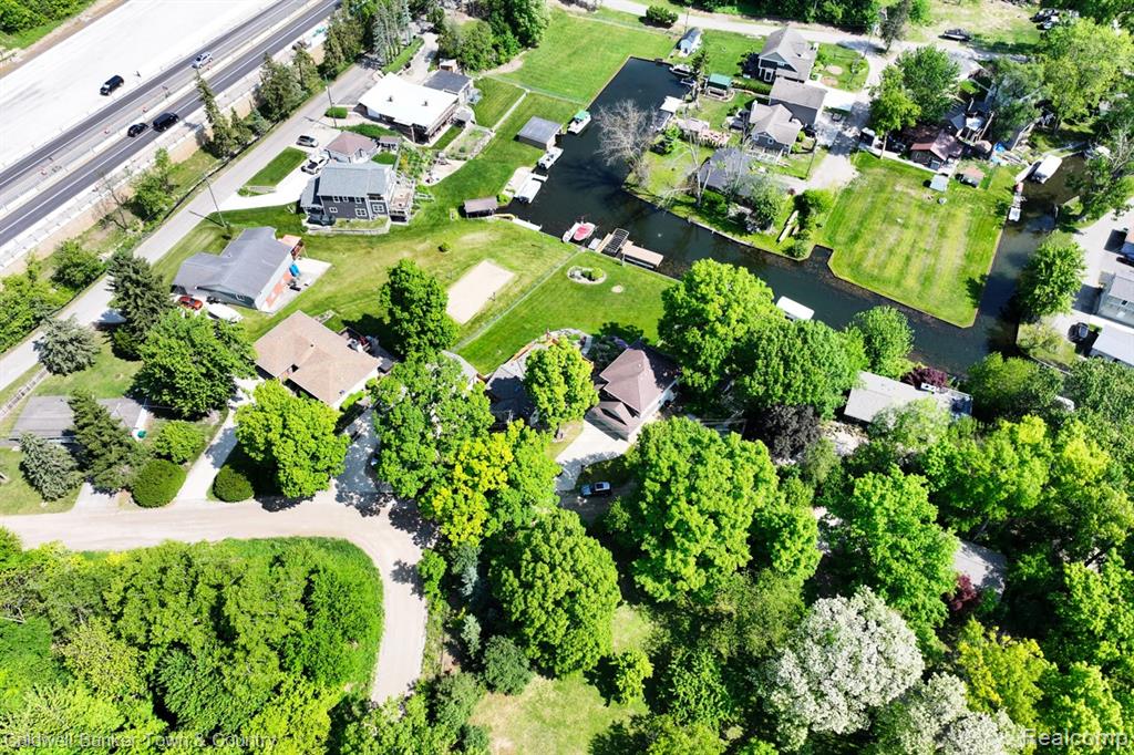11265 N Shore Drive, Whitmore Lake, MI 48189 — Photo 65