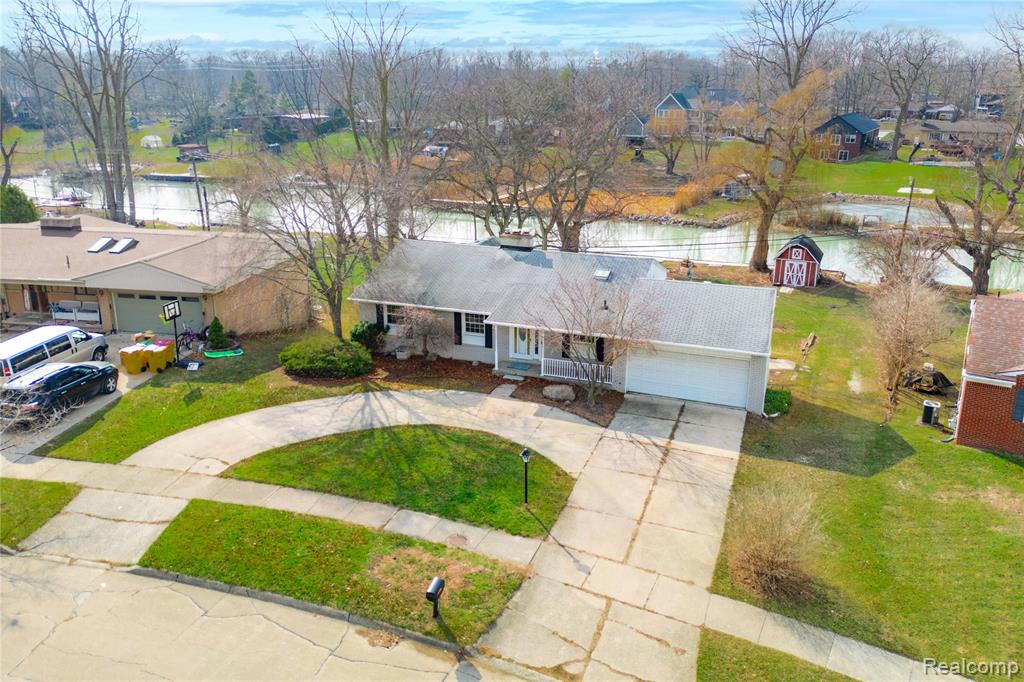 21918 Knudsen Drive, Grosse Ile, MI 48138