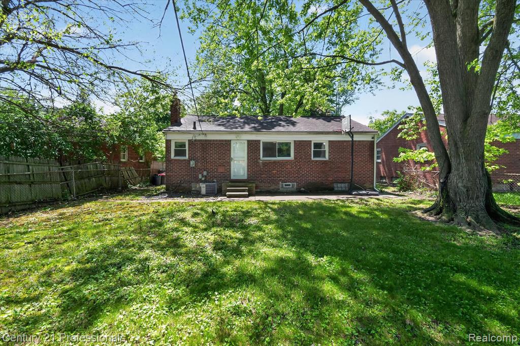 28688 Emerson Street, Inkster, MI 48141 — Photo 39