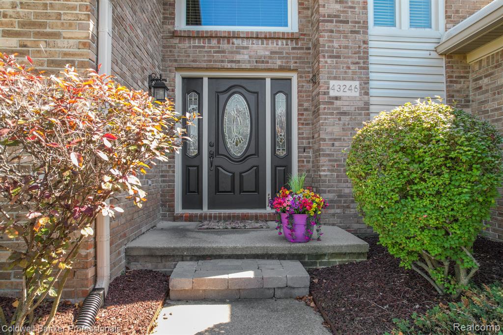 43246 Winterfield Drive, Sterling Heights, MI 48314 — Photo 5
