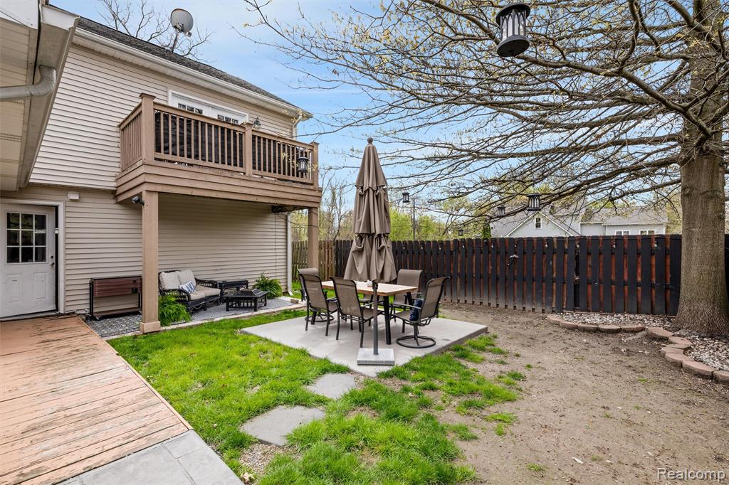 415 Leon Road, Walled Lake, MI 48390 — Photo 37