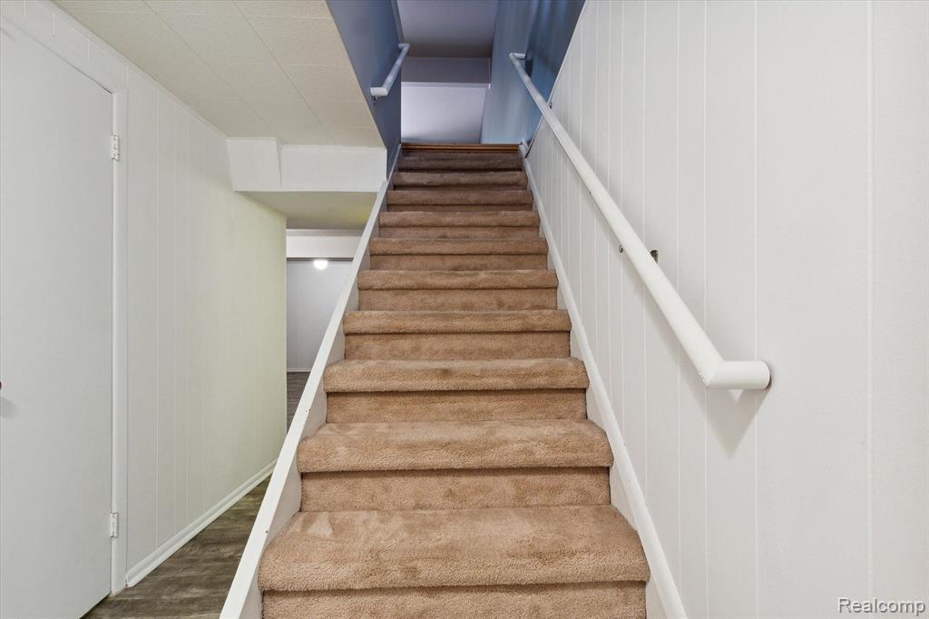 779 KIRTS Boulevard, Troy, MI 48084 — Photo 33