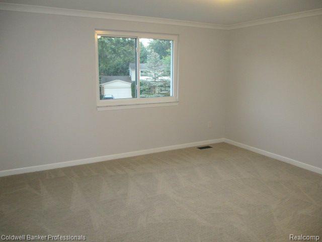5283 Shrewsbury Drive, Troy, MI 48085 — Photo 19