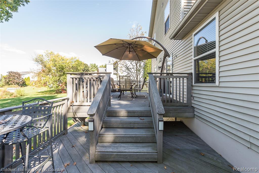 9305 Appleview Court, Brighton, MI 48116 — Photo 46