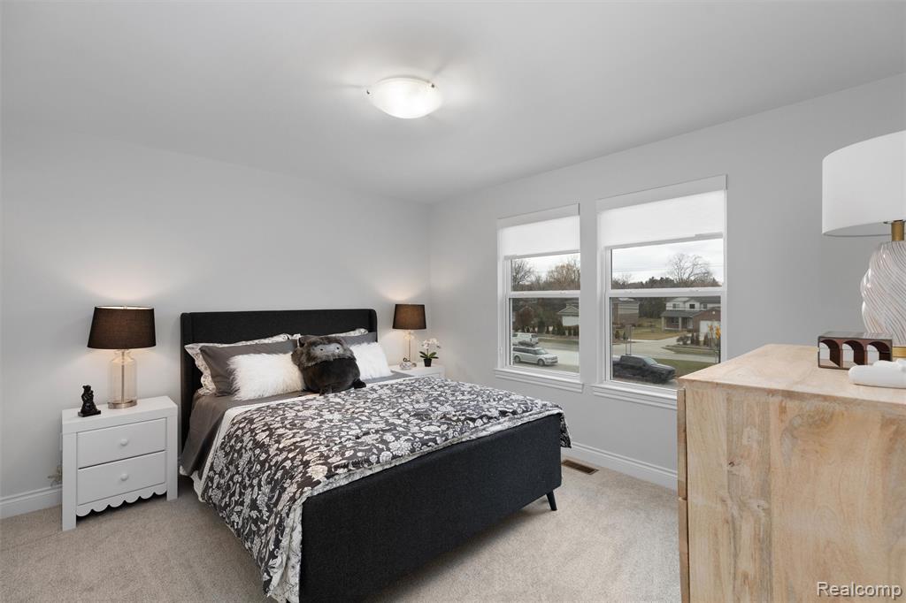 803 Balmoral Ln, Troy, MI 48085 — Photo 19