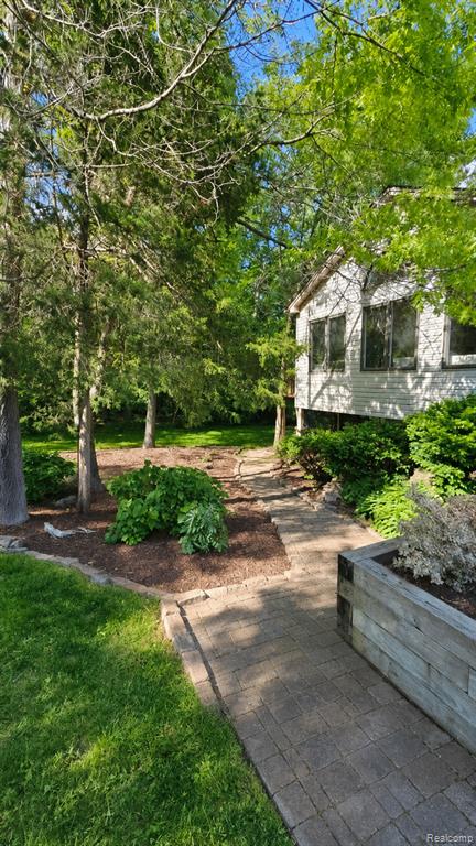 950 Fuller Lane, White Lake, MI — Photo 13