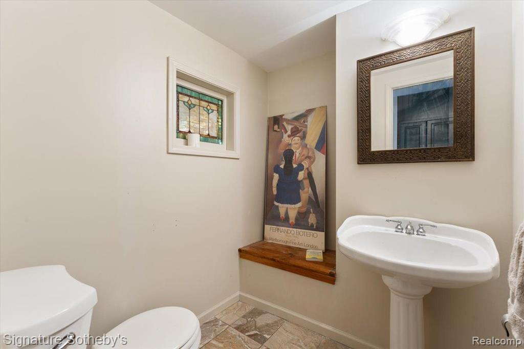 888 HUMPHREY AVE, Birmingham, MI 48009 — Photo 8