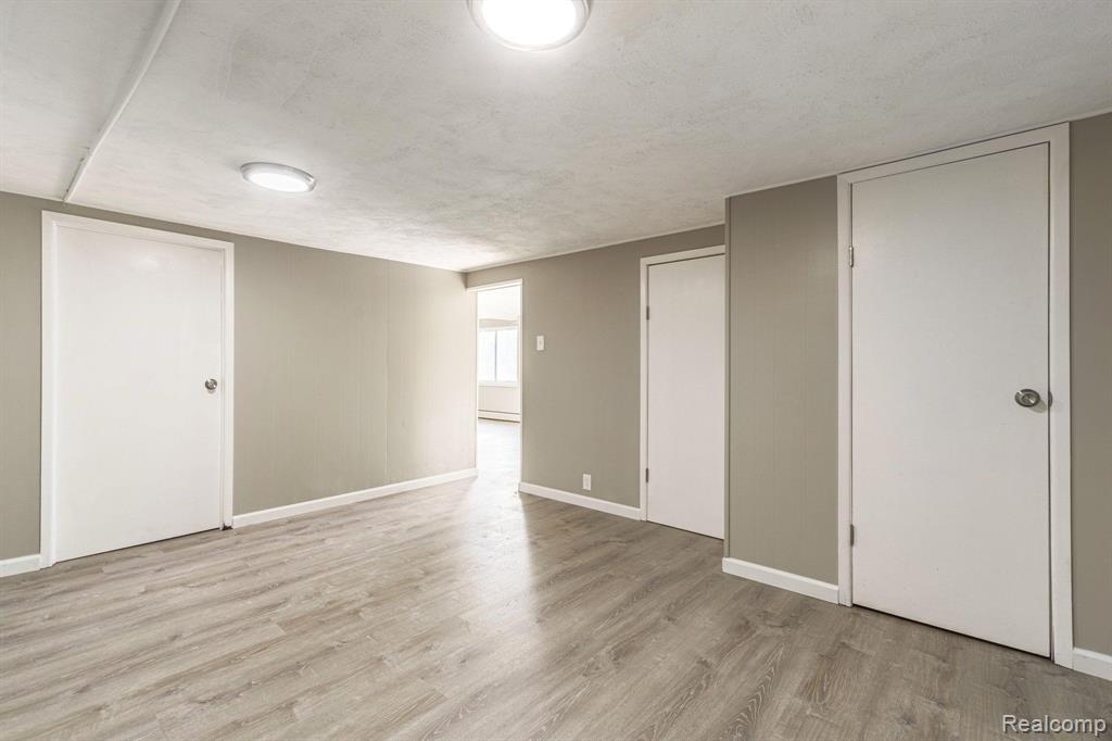 411 BUNNY RUN Boulevard, Lake Orion, MI 48362 — Photo 26