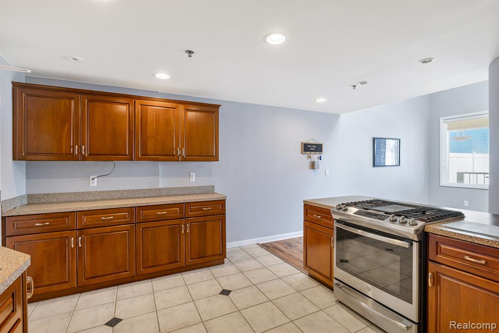 67 Sea Ray Boulevard, Harrison Township, MI — Photo 15