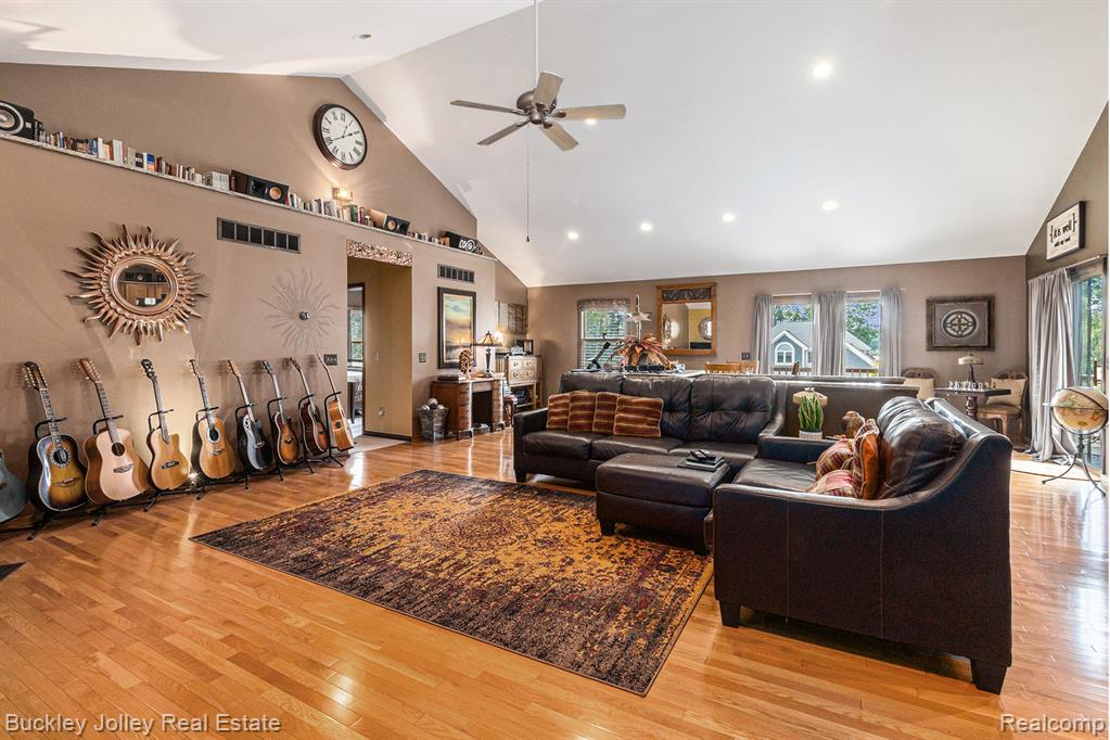 928 WESTWIND SHORE Drive, Howell, MI 48843 — Photo 7