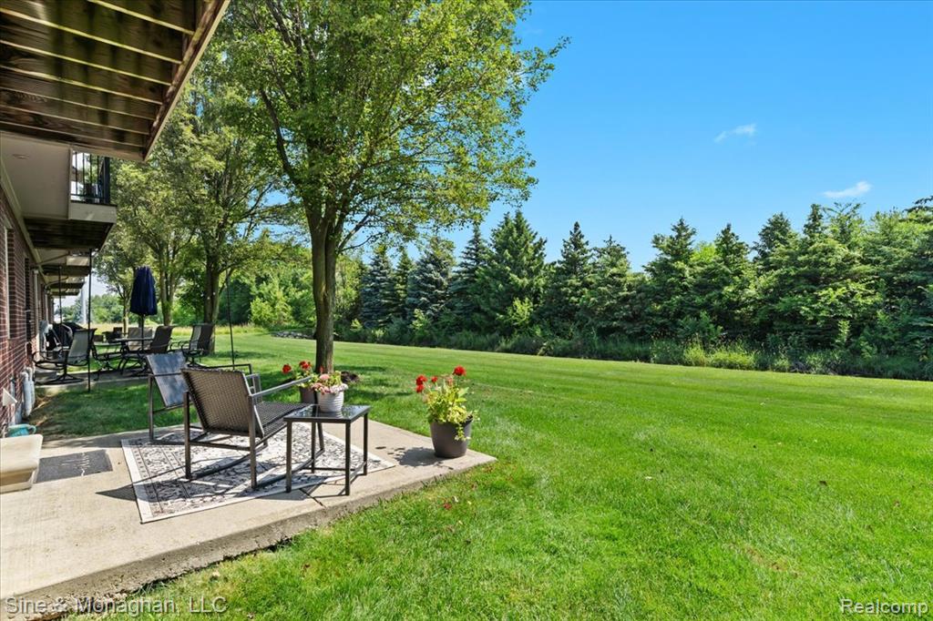 45906 Dutton Drive, Macomb, MI 48044 — Photo 27