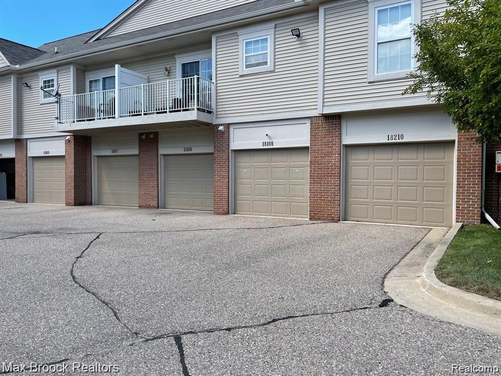 16211 ADDINGTON Drive, 192, Commerce Twp, MI 48390 — Photo 7