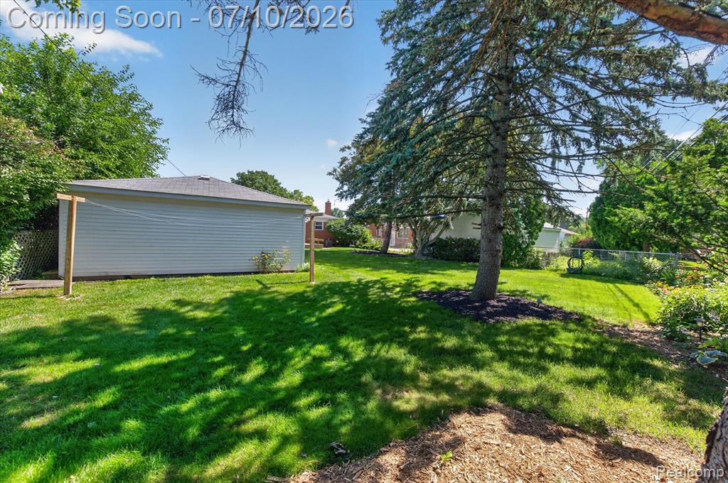 8599 Cardwell Street, Westland, MI — Photo 41
