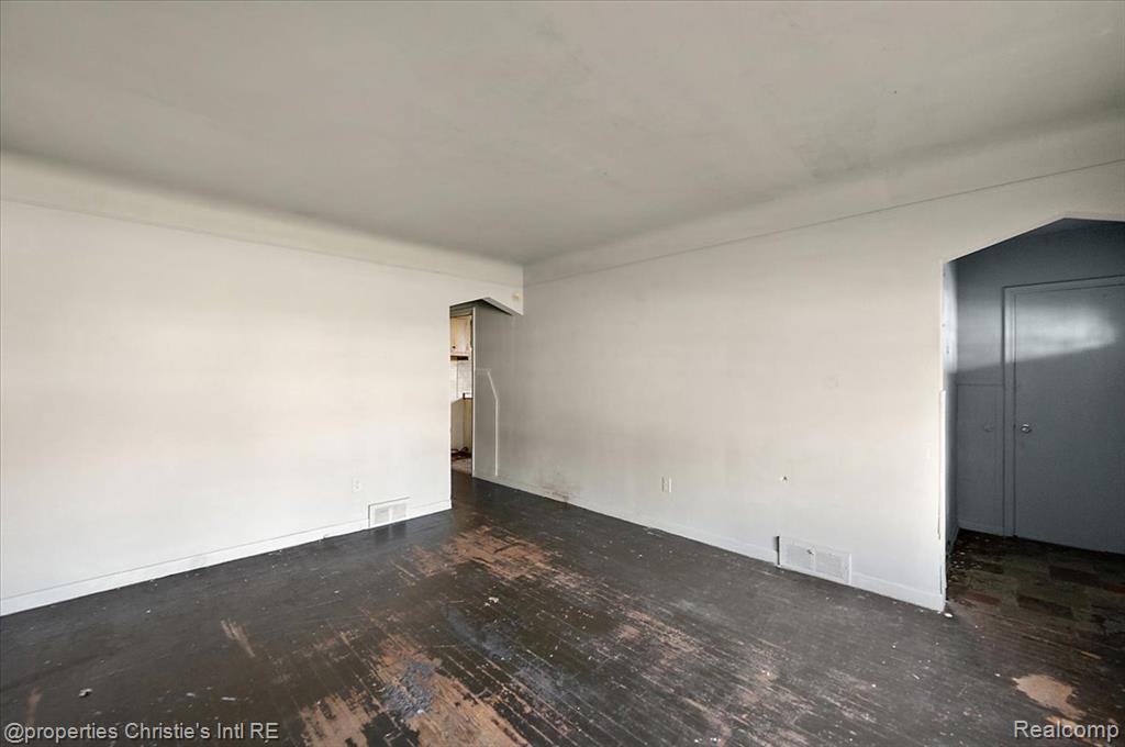18104 Runyon Street, Detroit, MI 48234 — Photo 5
