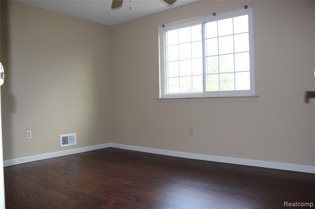 789 Dressler Lane, Rochester Hills, MI 48307 — Photo 13