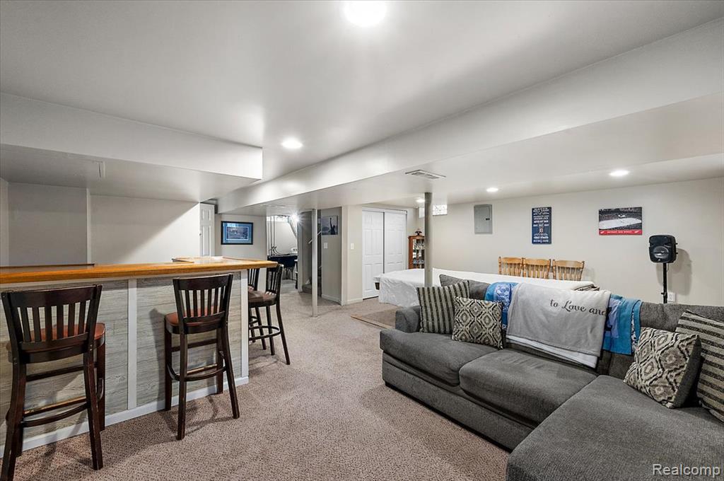18053 S Wind Drive, Fraser, MI 48026 — Photo 45