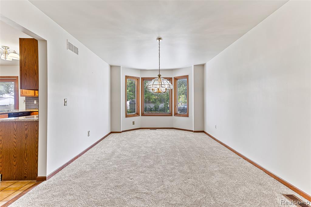 22333 Crestwood Street, Trenton, MI 48183 — Photo 9