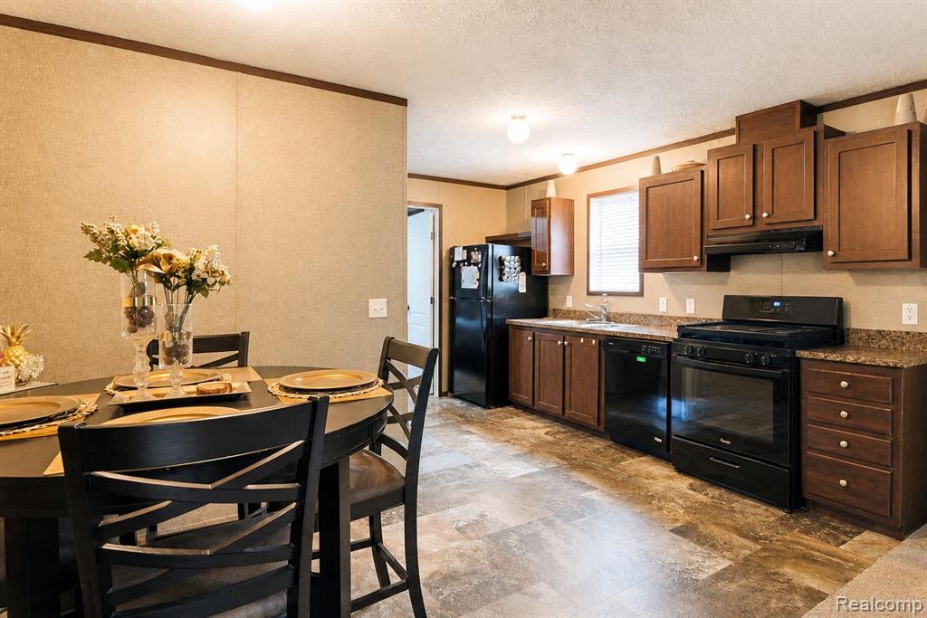 5135 East Annapolis Circle, Canton, MI 48188 — Photo 5