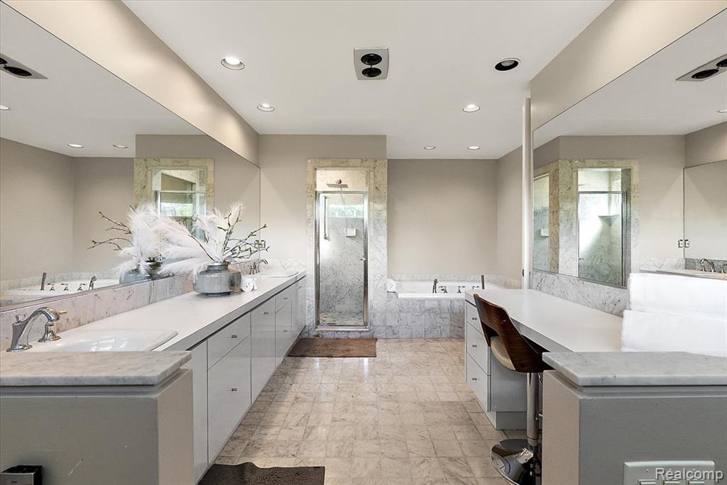 3830 Columbia Drive, Bloomfield Hills, MI 48302 — Photo 36