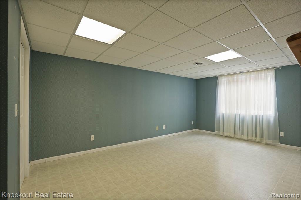 4887 CANTERBURY, Vassar, MI 48768 — Photo 35