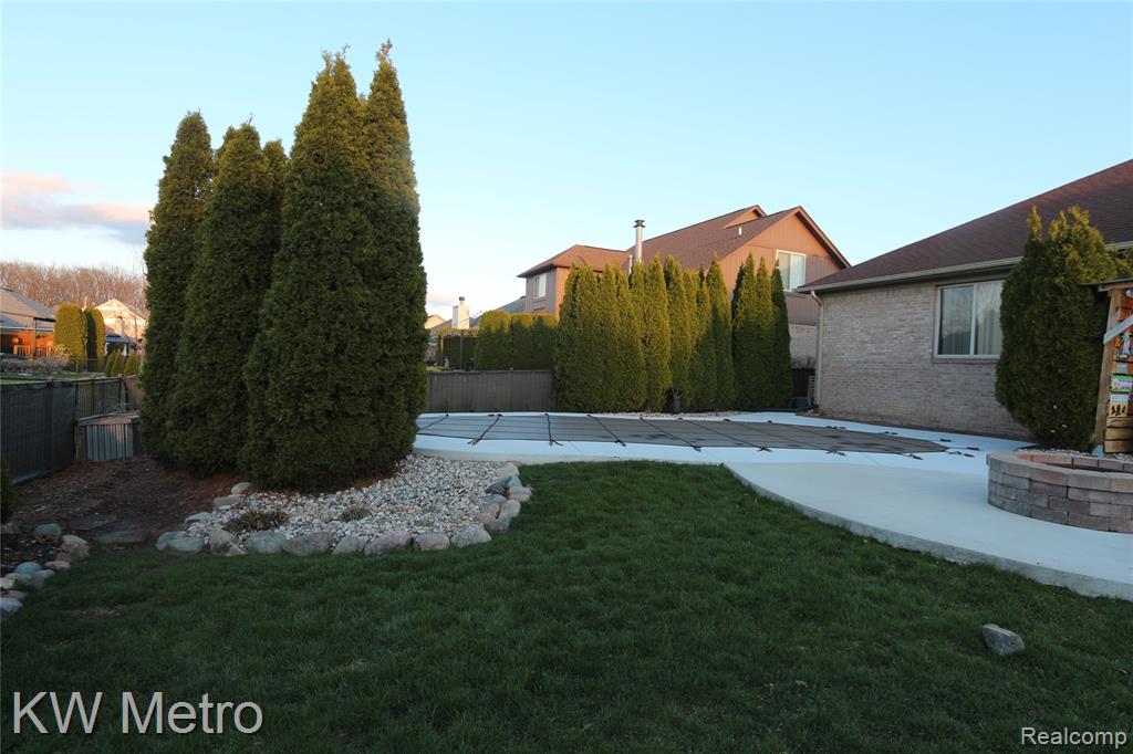 27091 Graham Drive, New Baltimore, MI 48047 — Photo 30