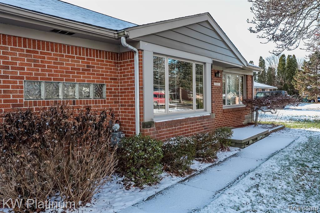 541 Cloverlawn Street, East China, MI — Photo 33