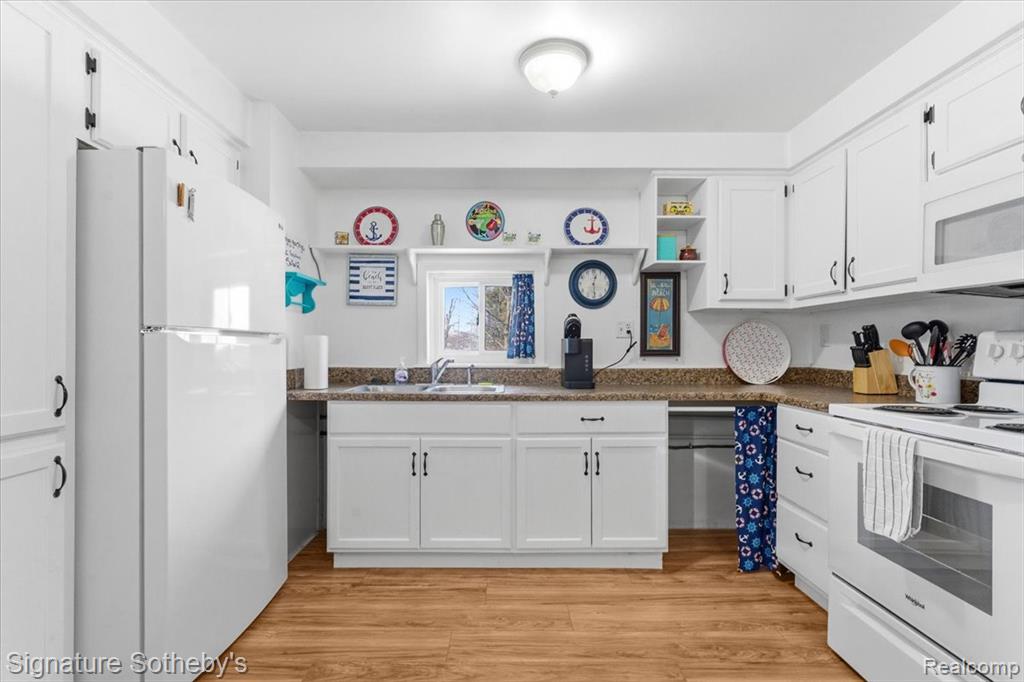 6997 Lakeshore Road, Lexington, MI 48450 — Photo 11