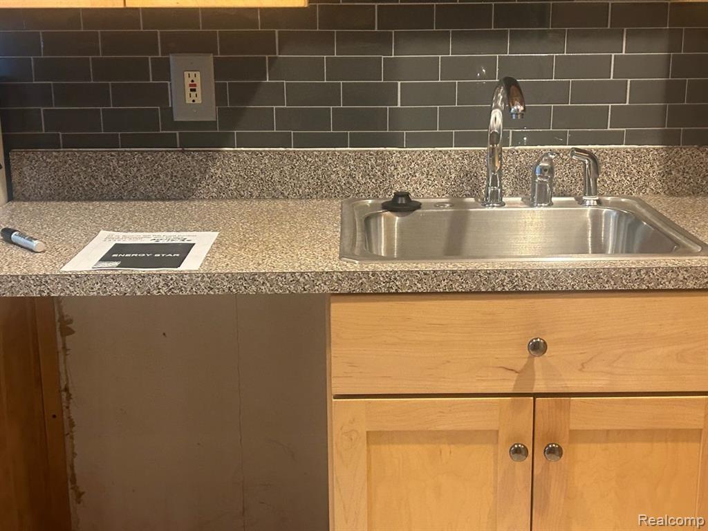 54667 SHELBY Road, Shelby Twp, MI 48316 — Photo 10