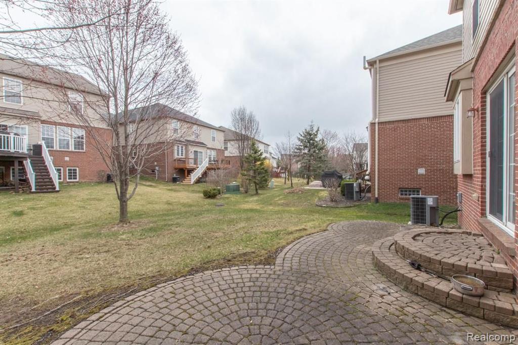 44874 Lafayette Dr., Novi, MI — Photo 6