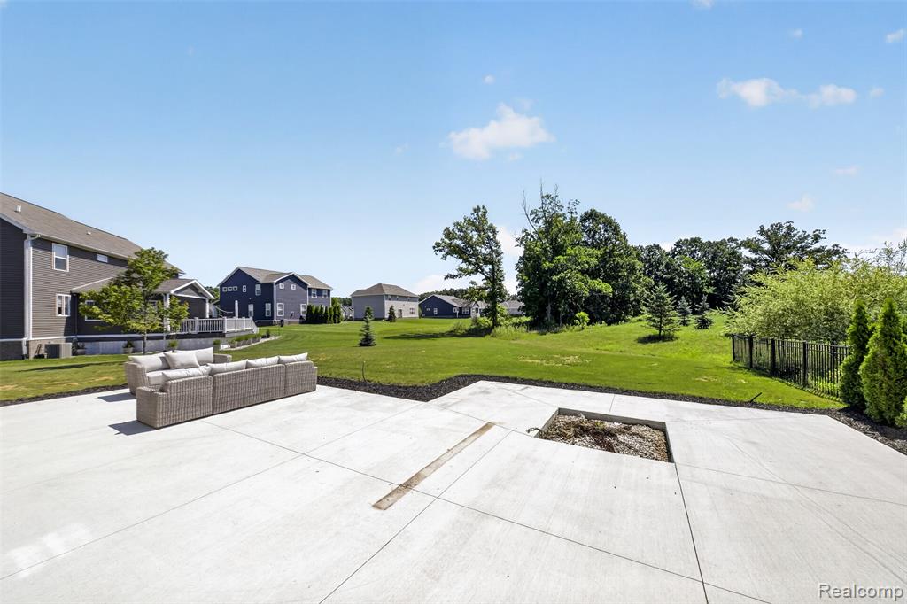 2429 Walnut View Dr, Howell, MI 48855 — Photo 25