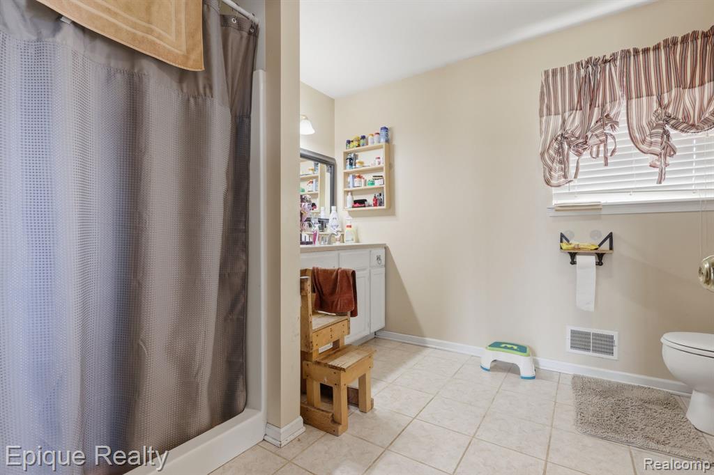 8455 Taft Road, Ovid, MI 48866 — Photo 21