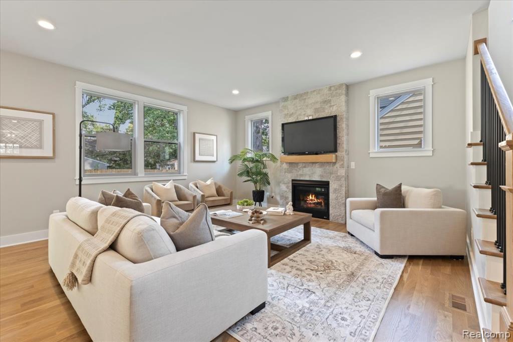 801 Hawthorn Avenue, Royal Oak, MI 48067 — Photo 13