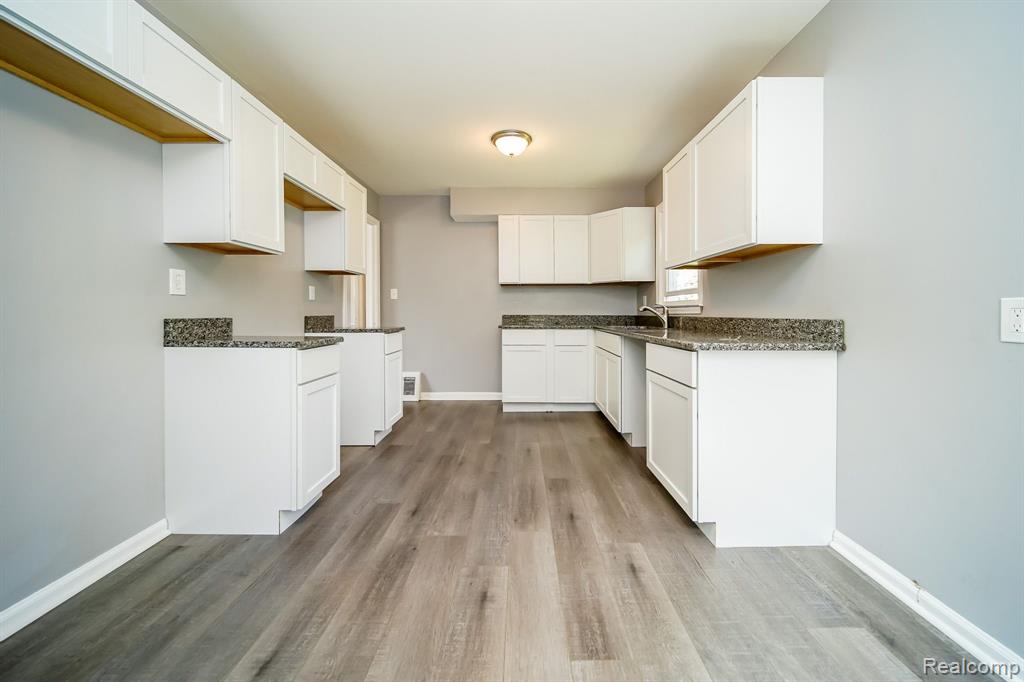 1175 SHARE Avenue, Ypsilanti, MI 48198 — Photo 9