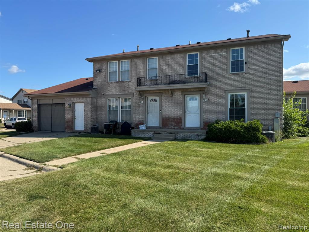 8852 Sunrise Drive, Sterling Heights, MI 48312 — front exterior