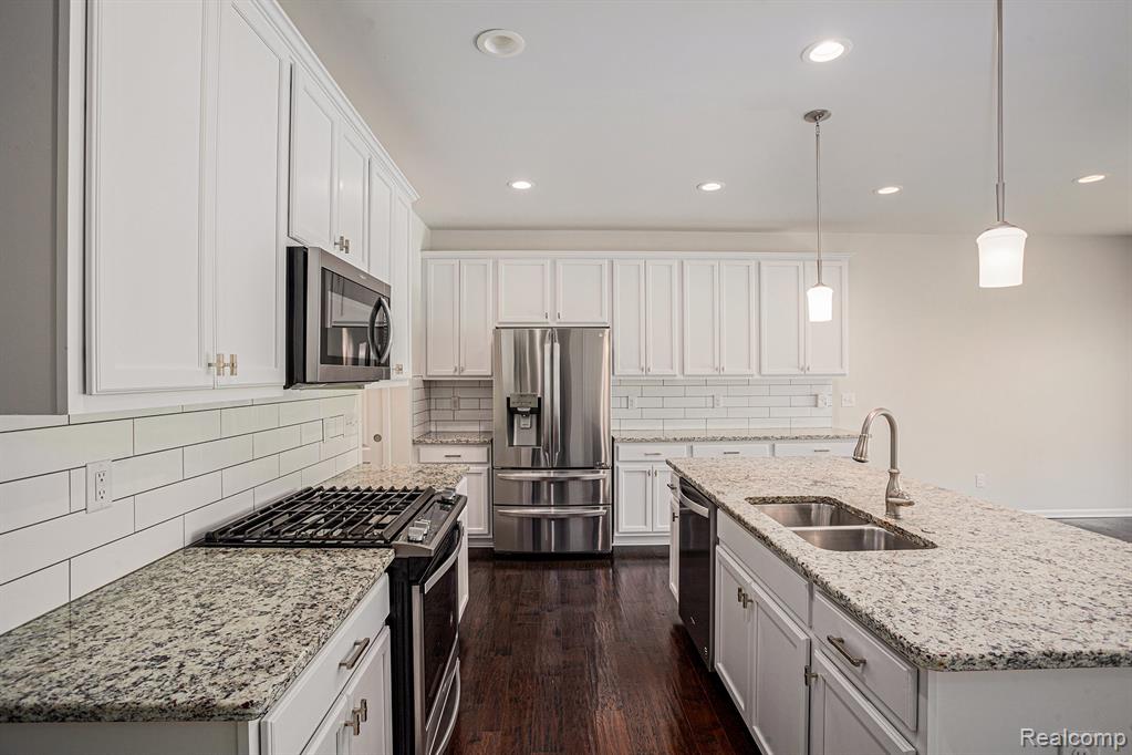 24727 IVY LANE, Novi, MI — Photo 3