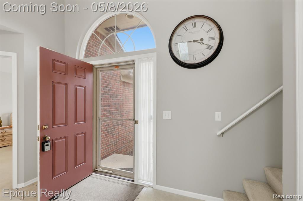 753 Woodhaven Drive, Commerce Twp, MI 48390 — Photo 4