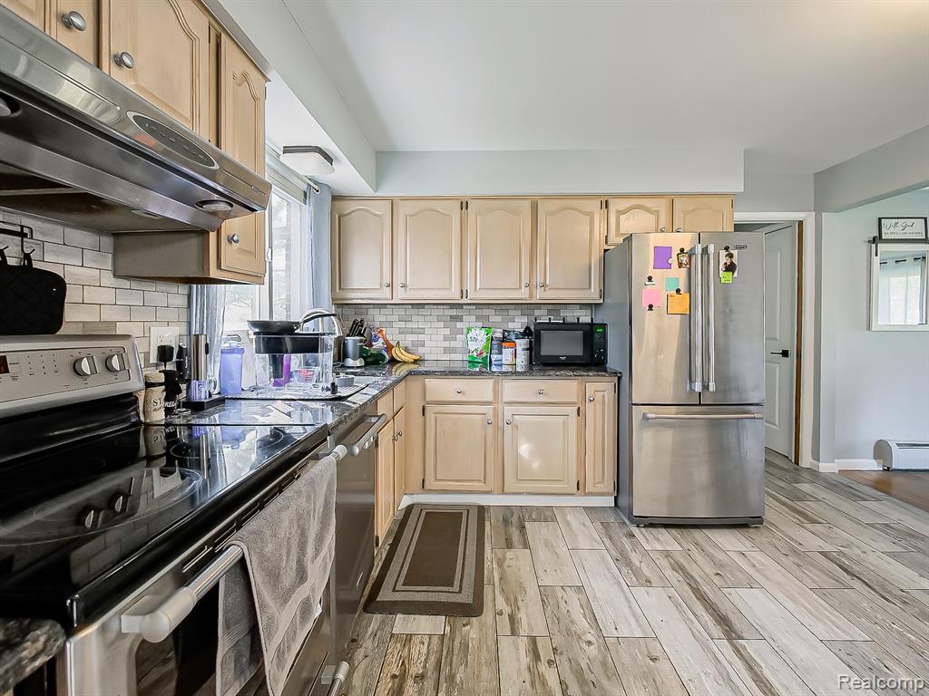 15958 Shadyside Drive, Livonia, MI, 48154