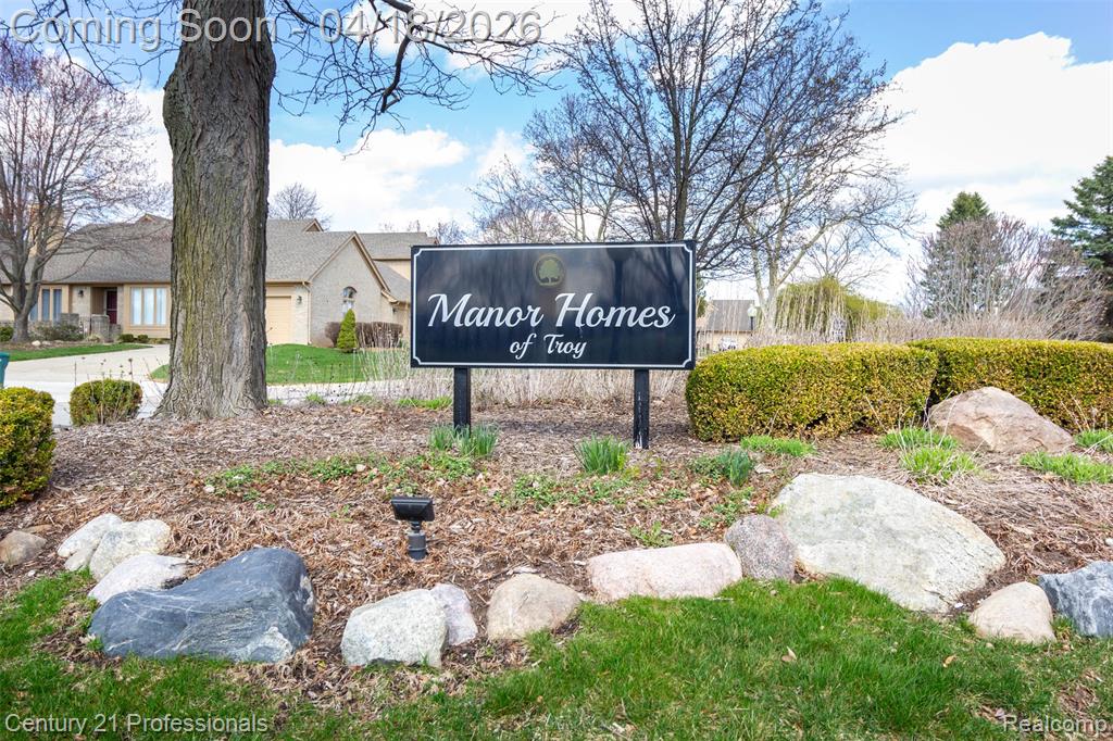 1256 Autumn Drive, Troy, MI 48098 — Photo 3