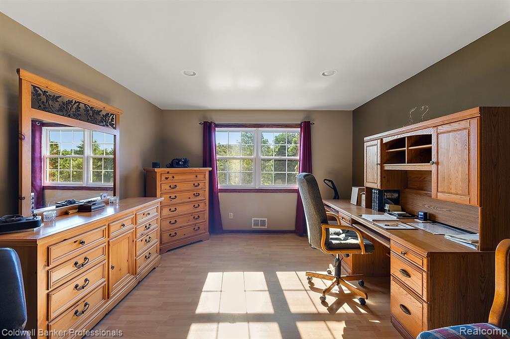 6099 SIMMONS Trail, North Branch, MI 48461 — Photo 40