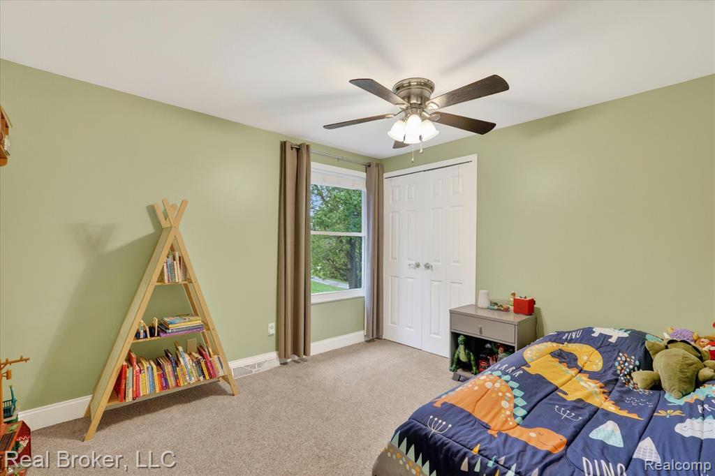 35-3885-Morgan-Rd-Orion-Township-MI-48359-WindowStill.jpg