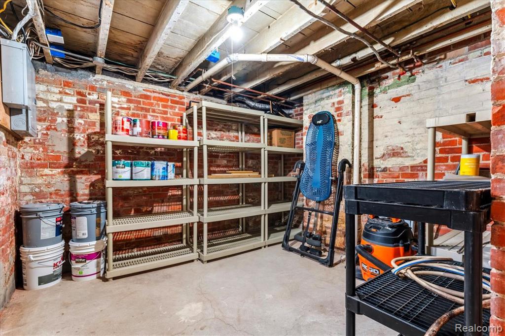 585 W Grand Boulevard, Detroit, MI 48216 — Photo 33