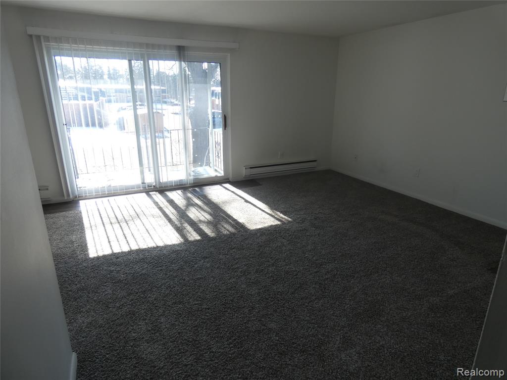 1862 Colonial Village Way, 3, Waterford, MI 48328 — Photo 16
