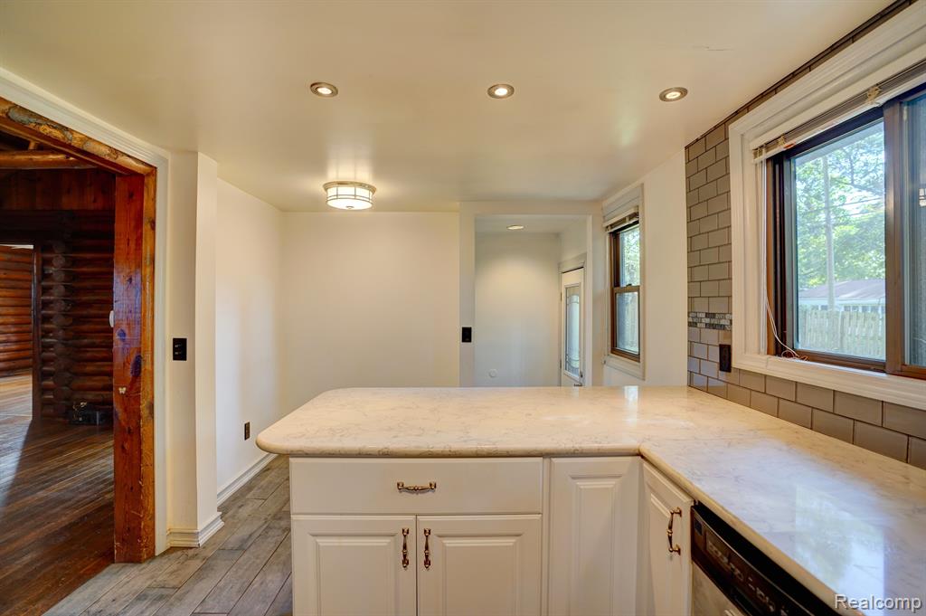 545 BANCROFT Street, Imlay City, MI 48444 — Photo 12
