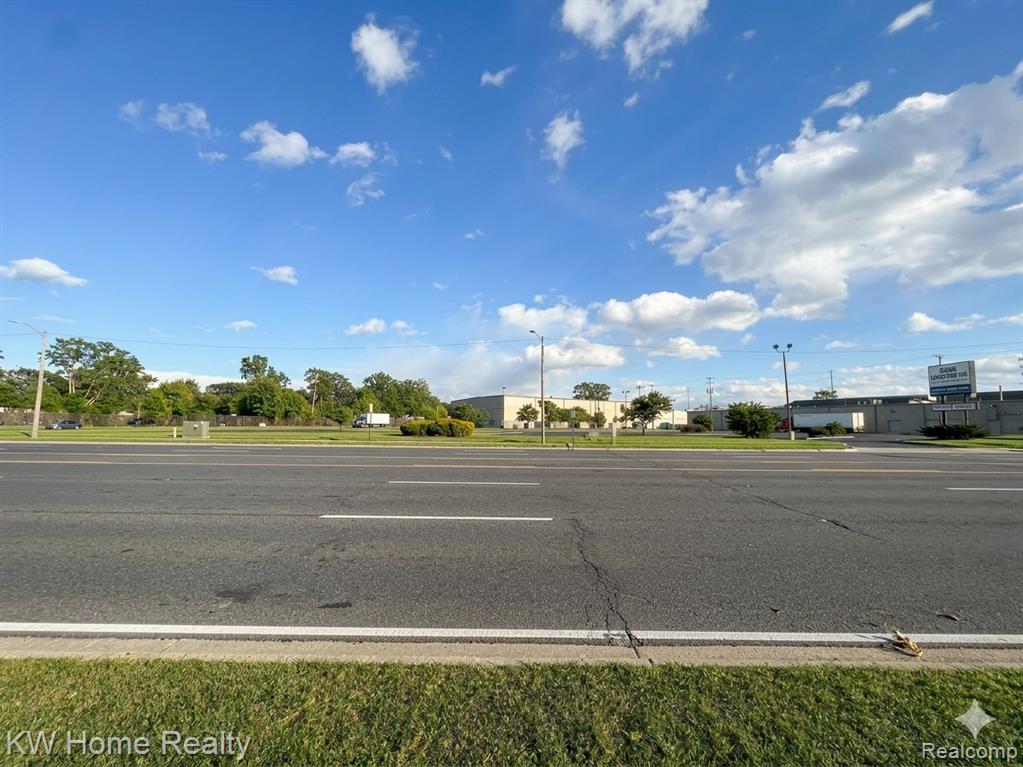 20800 Groesbeck Highway, Warren, MI 48089 — Photo 7