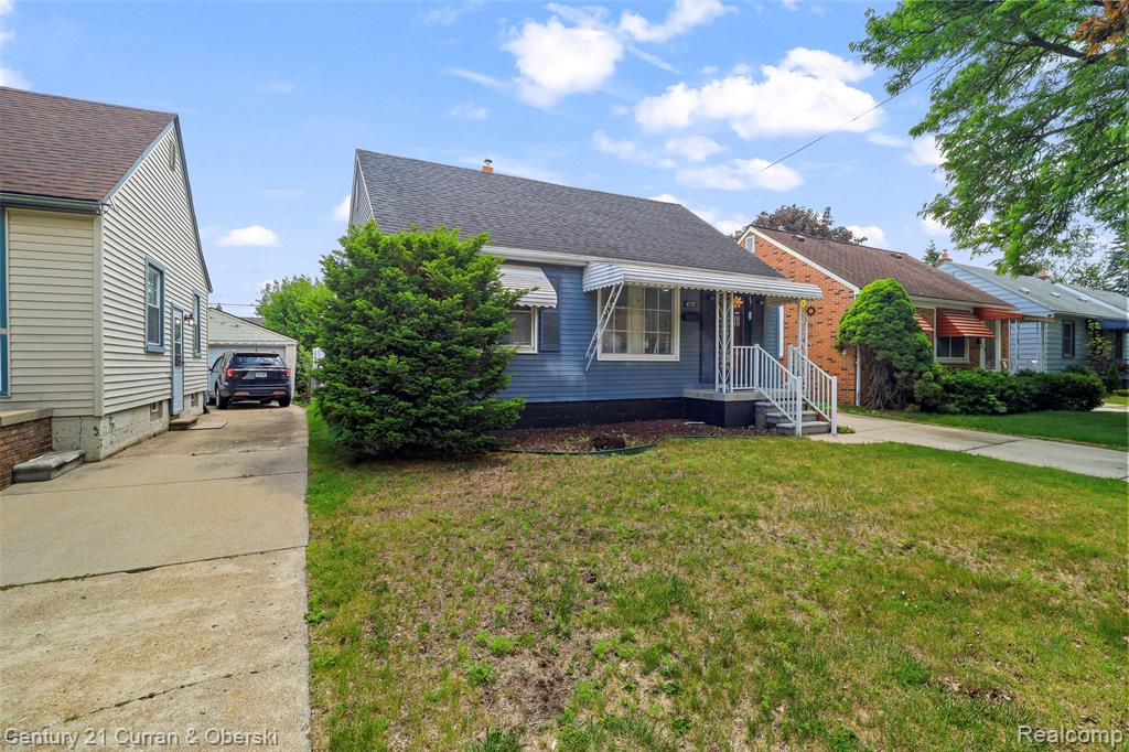 4155 Syracuse Street, Dearborn Heights, MI 48125 — front exterior