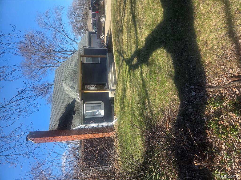 29281 McDonald Street, Roseville, MI 48066 — front exterior